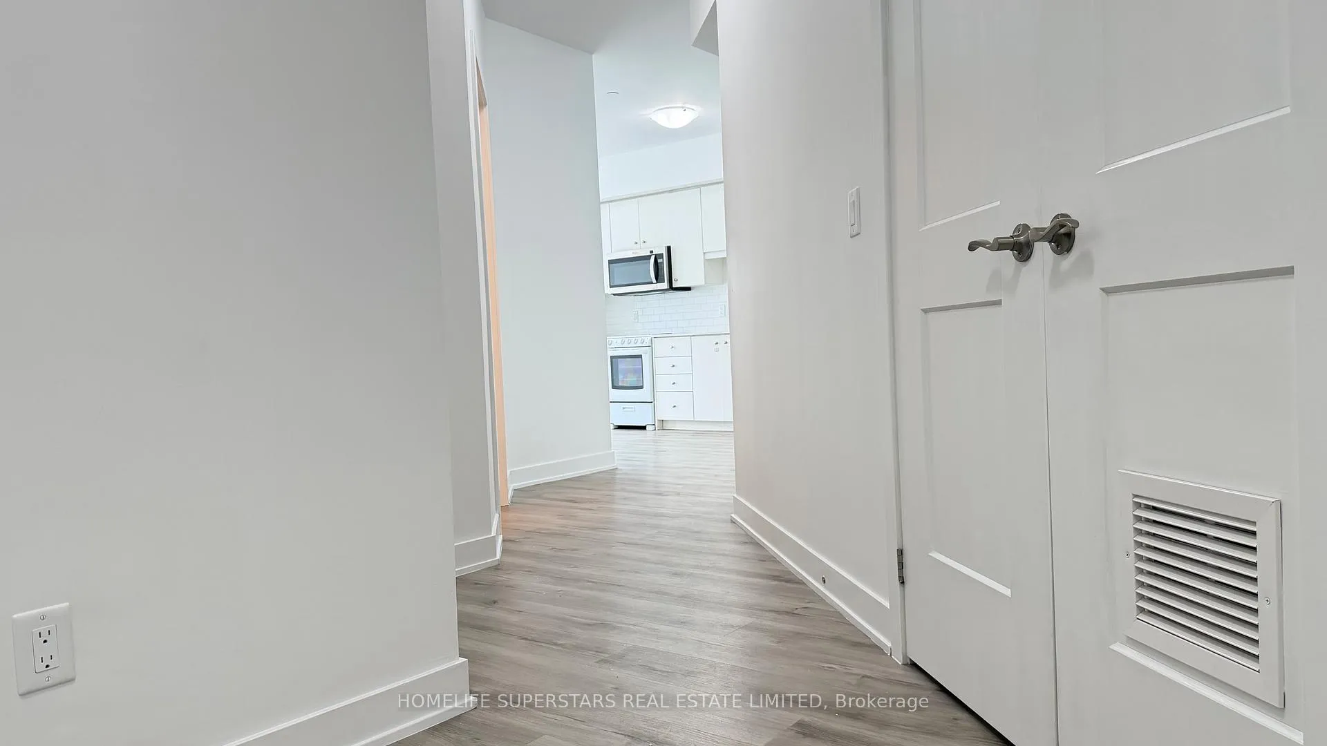 Photo 2 of Unit 312, 110 Fergus Avenue, Kitchener, Stanley Park — HOMEH