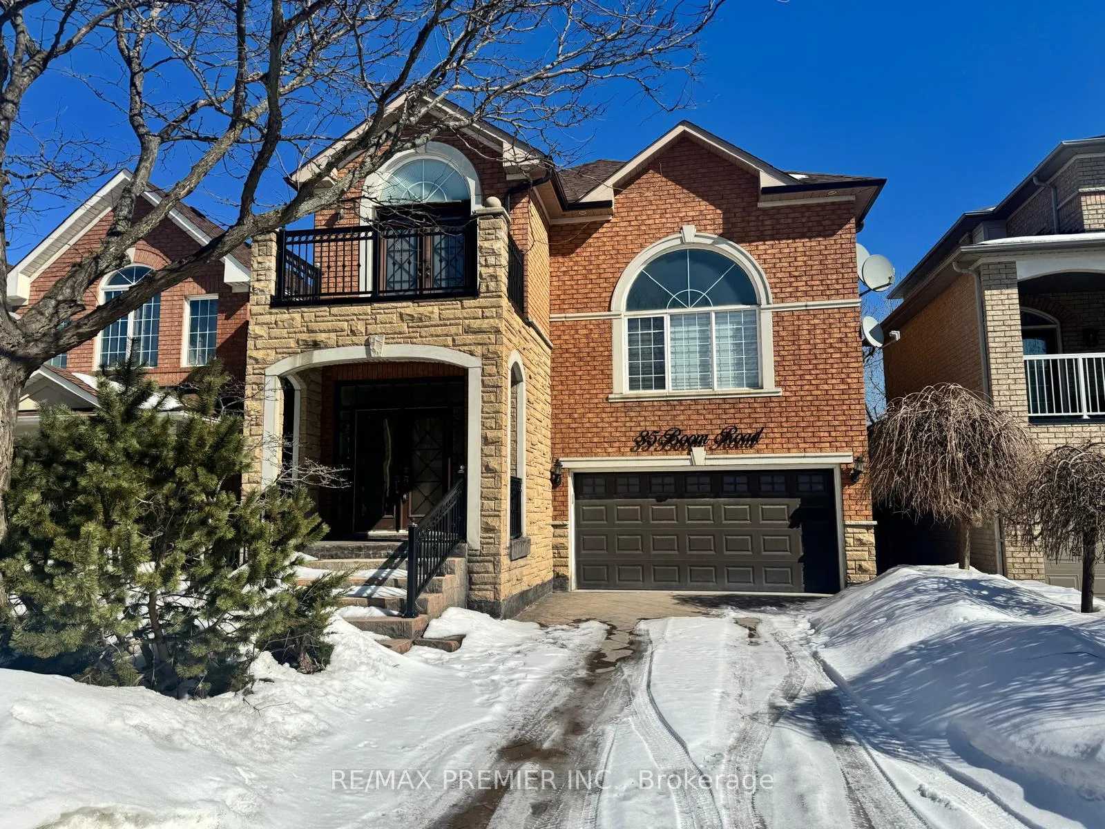 Photo 1 of 35 Boom Road, Vaughan, Maple — HOMEH