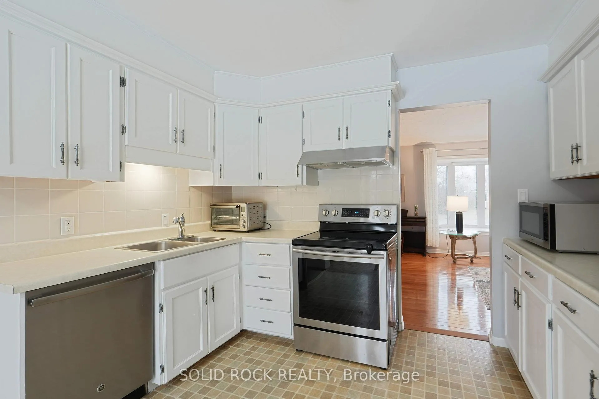 Photo 24 of 6474 Bunker Road, Ottawa, Manotick South to Roger Stevens — HOMEH
