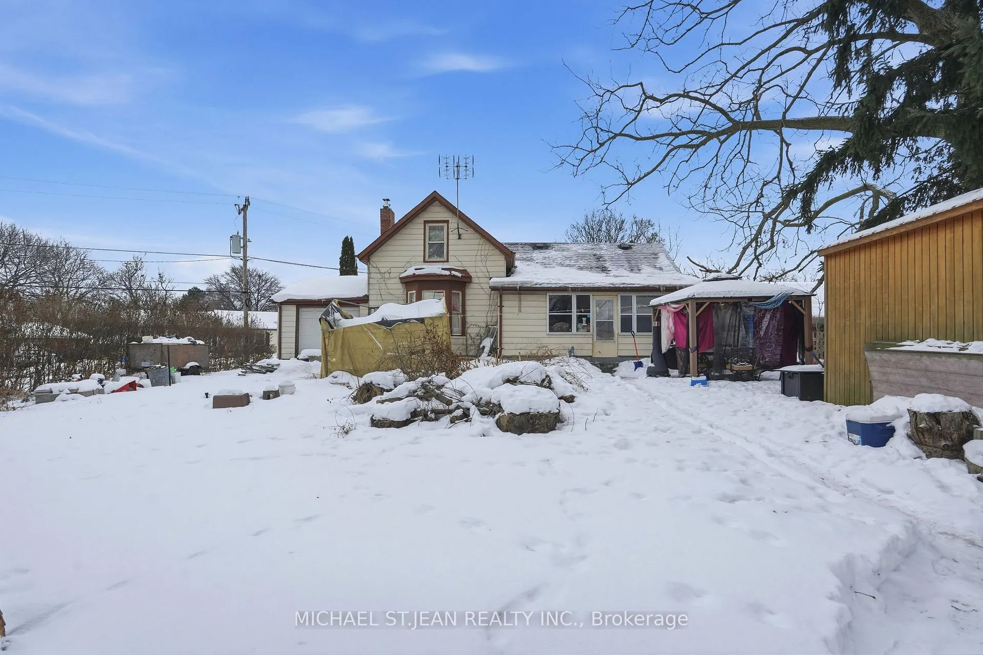 Photo 6 of 51 Mountain Avenue N, Hamilton, Stoney Creek — HOMEH