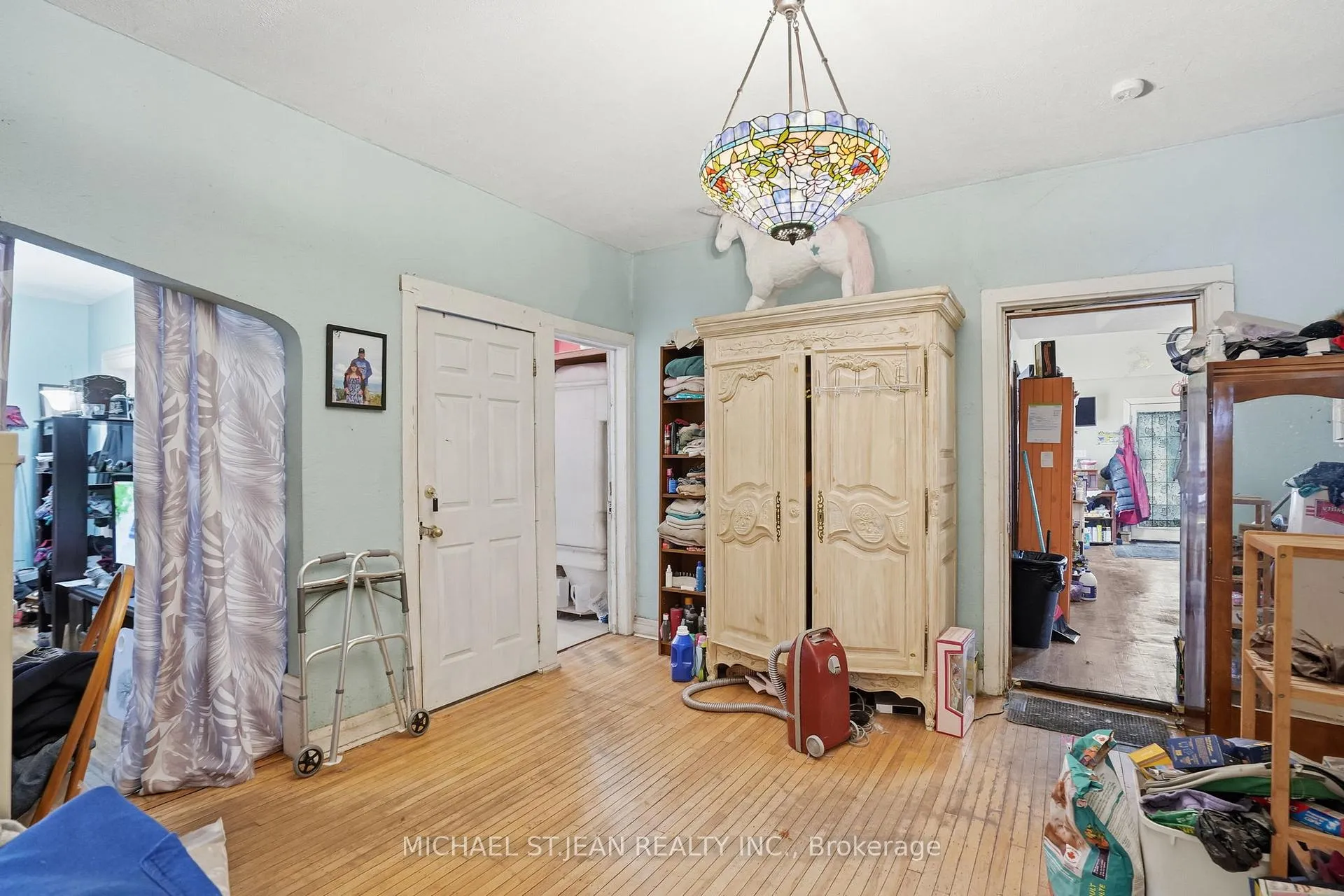 Photo 10 of 51 Mountain Avenue N, Hamilton, Stoney Creek — HOMEH