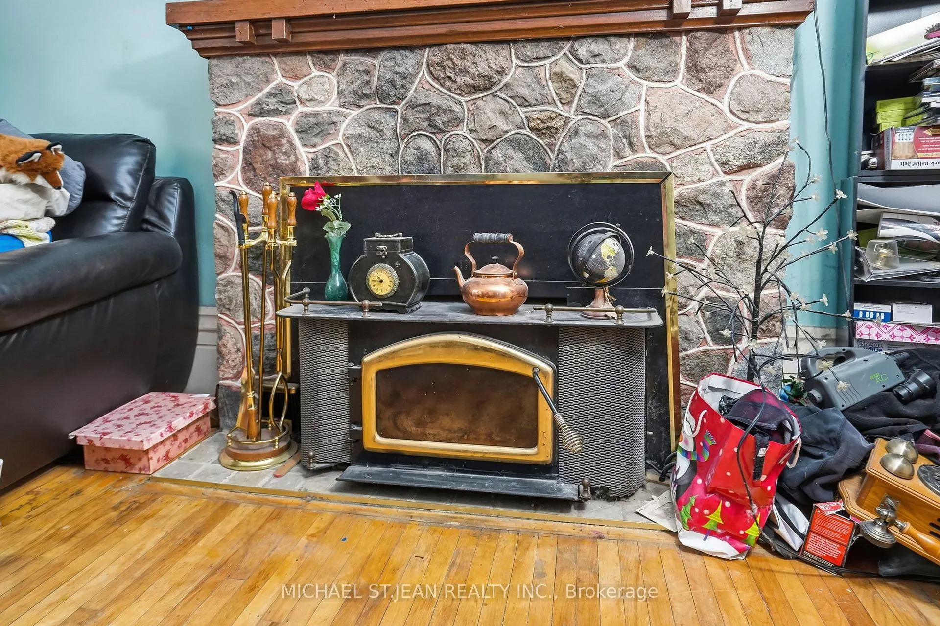 Photo 12 of 51 Mountain Avenue N, Hamilton, Stoney Creek — HOMEH
