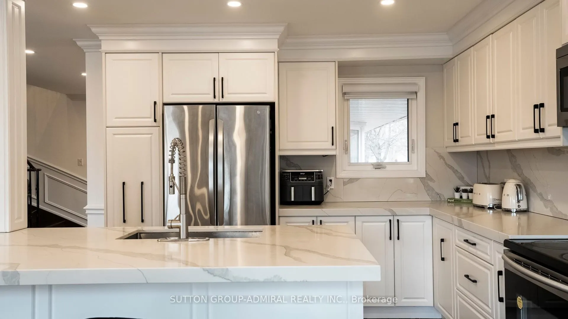 Photo 19 of 8 Colleen Street, Vaughan, Crestwood-Springfarm-Yorkhill — HOMEH