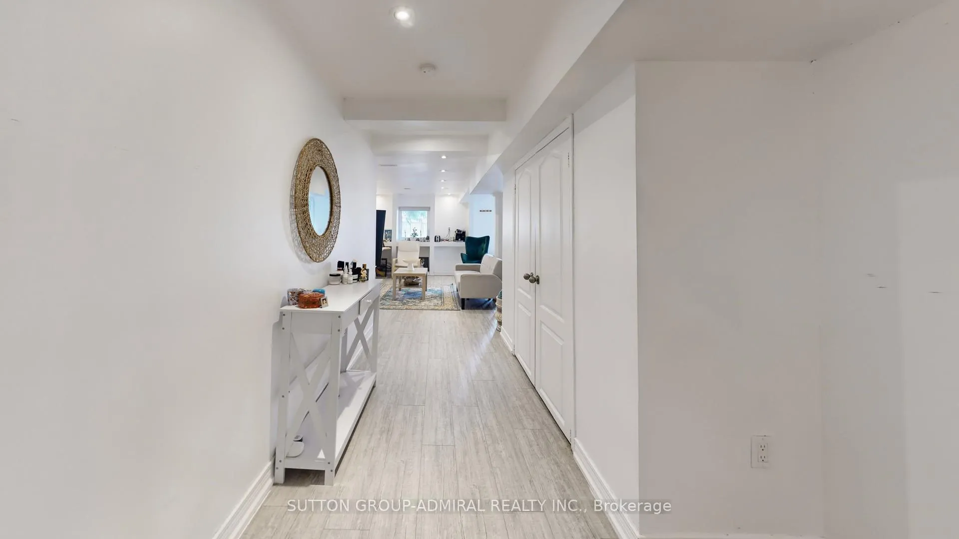 Photo 38 of 8 Colleen Street, Vaughan, Crestwood-Springfarm-Yorkhill — HOMEH