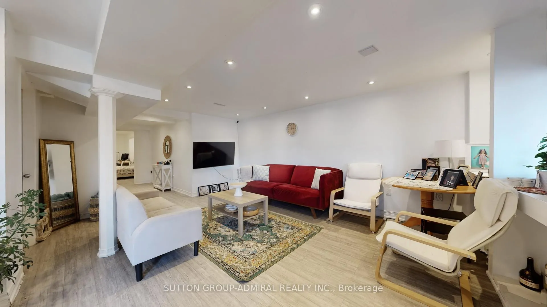 Photo 40 of 8 Colleen Street, Vaughan, Crestwood-Springfarm-Yorkhill — HOMEH
