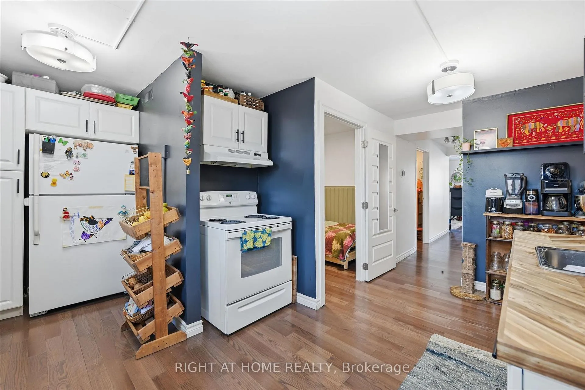 Photo 22 of 18 Fraser Avenue, Hamilton, Crown Point — HOMEH