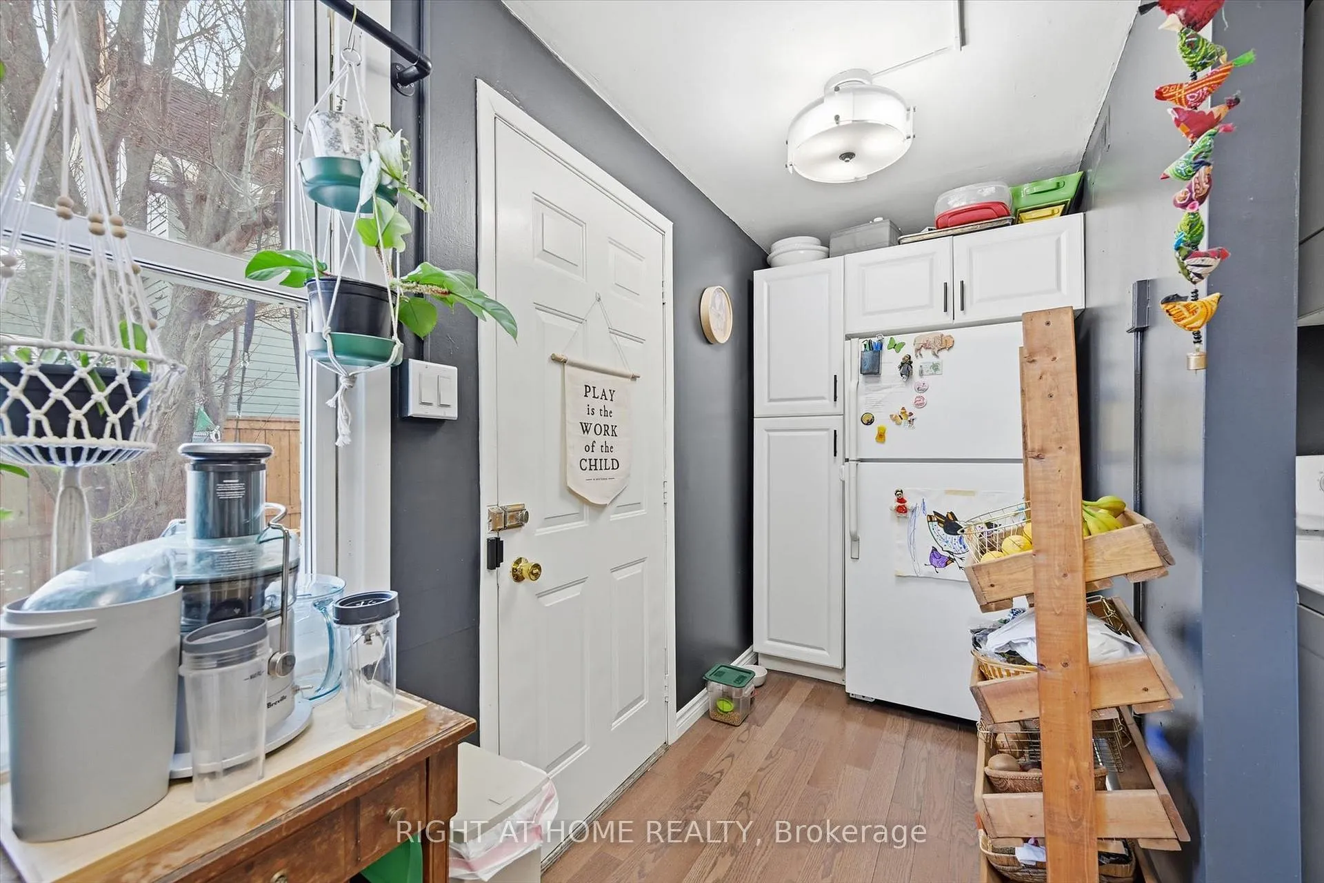 Photo 23 of 18 Fraser Avenue, Hamilton, Crown Point — HOMEH