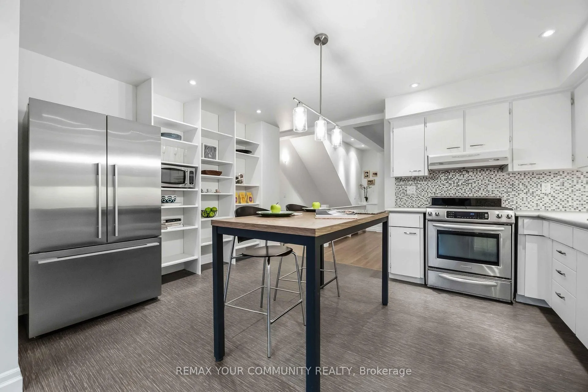 Photo 14 of 154 Riverdale Avenue, Toronto, North Riverdale — HOMEH