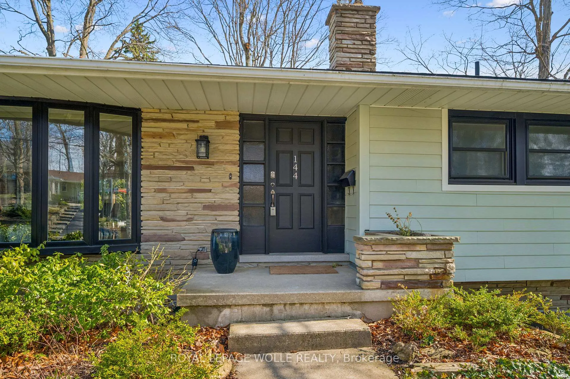 Photo 6 of 144 Ripplewood Crescent, Kitchener — HOMEH