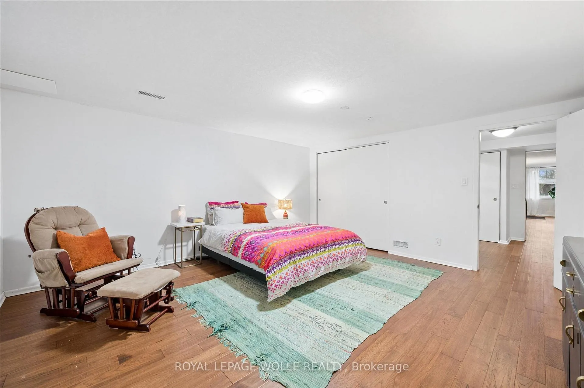 Photo 11 of 144 Ripplewood Crescent, Kitchener — HOMEH