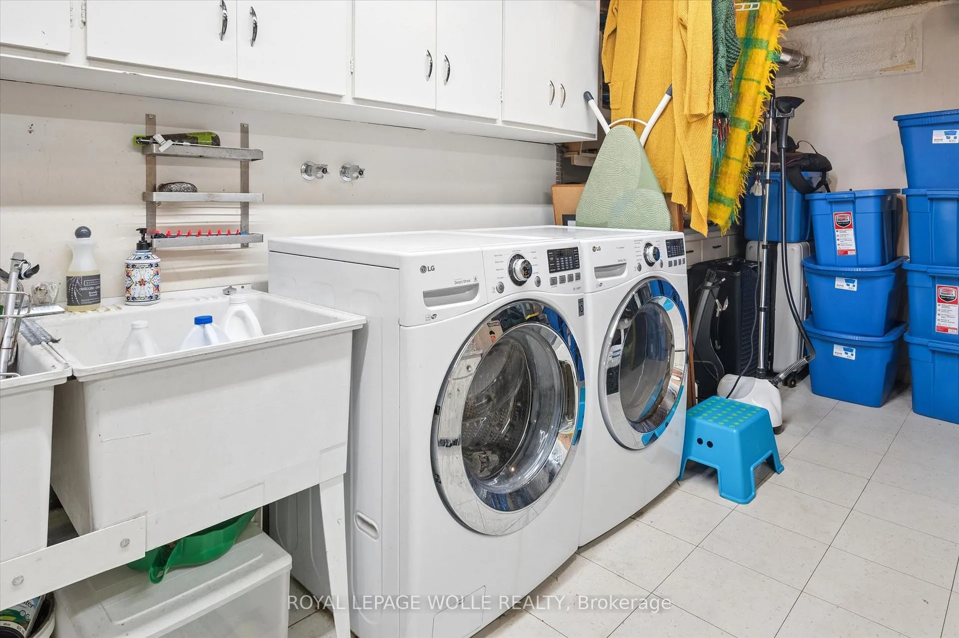 Photo 13 of 144 Ripplewood Crescent, Kitchener — HOMEH