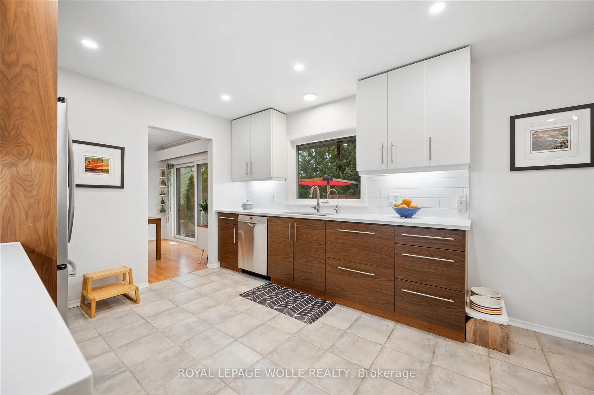 Photo 24 of 144 Ripplewood Crescent, Kitchener — HOMEH