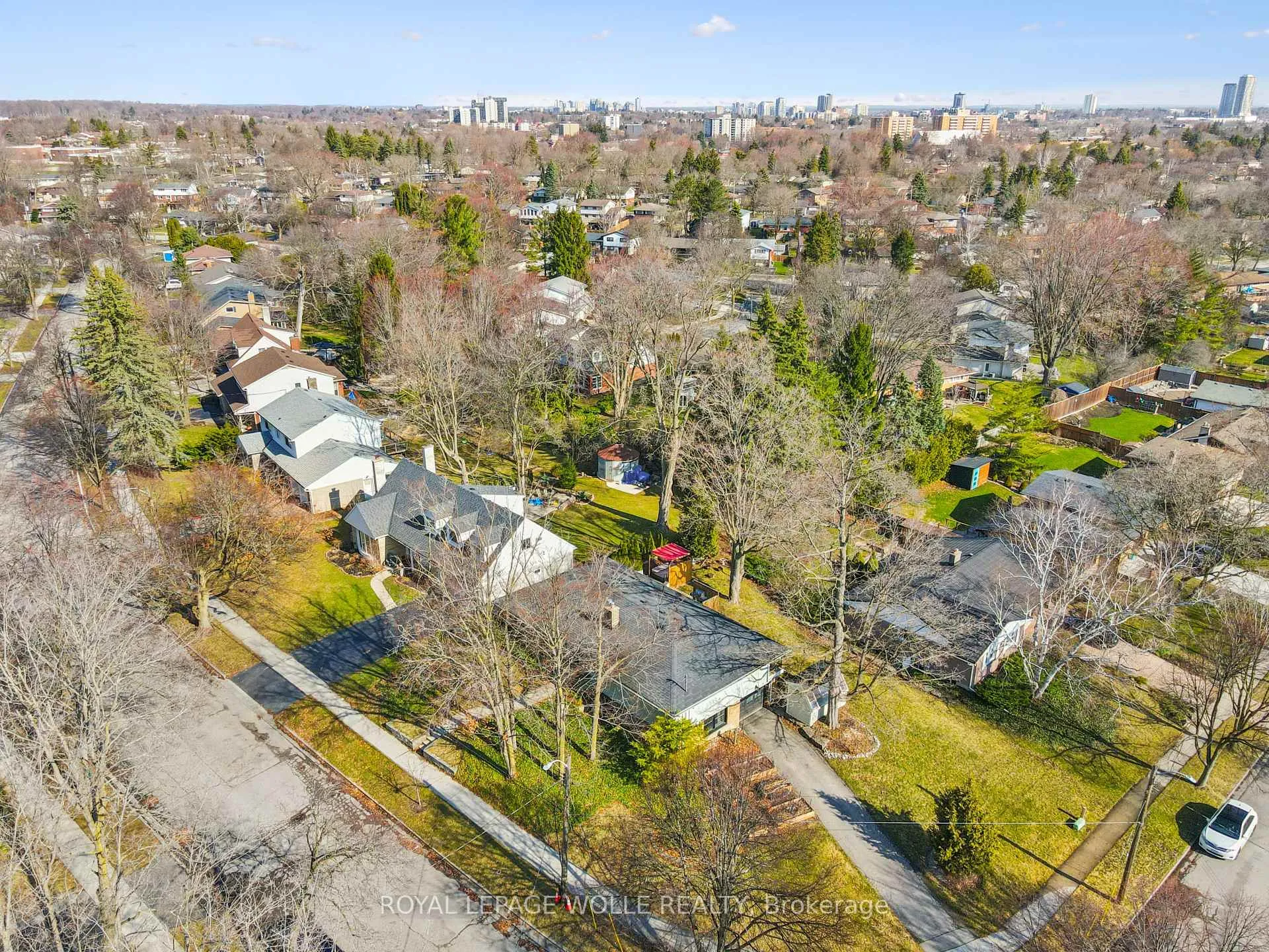 Photo 47 of 144 Ripplewood Crescent, Kitchener — HOMEH