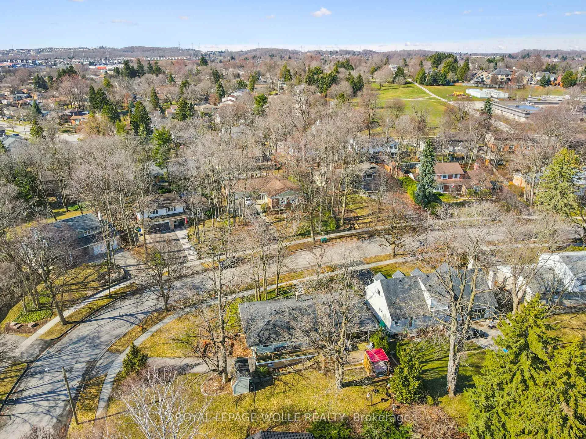 Photo 49 of 144 Ripplewood Crescent, Kitchener — HOMEH