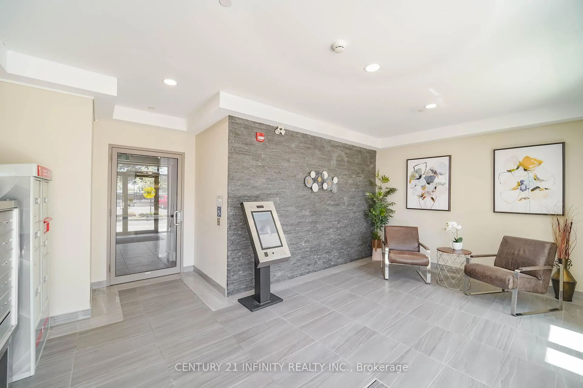 Photo 3 of Unit 101, 135 Orr Street, Cobourg — HOMEH