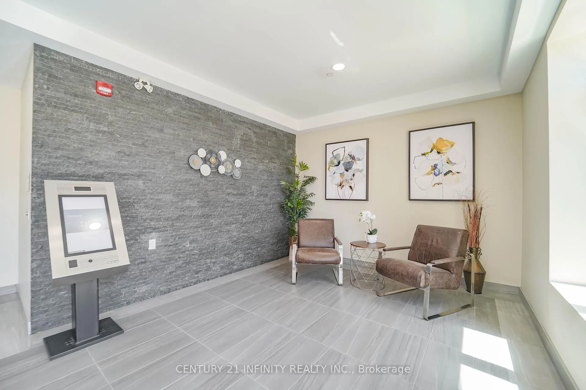 Photo 4 of Unit 101, 135 Orr Street, Cobourg — HOMEH