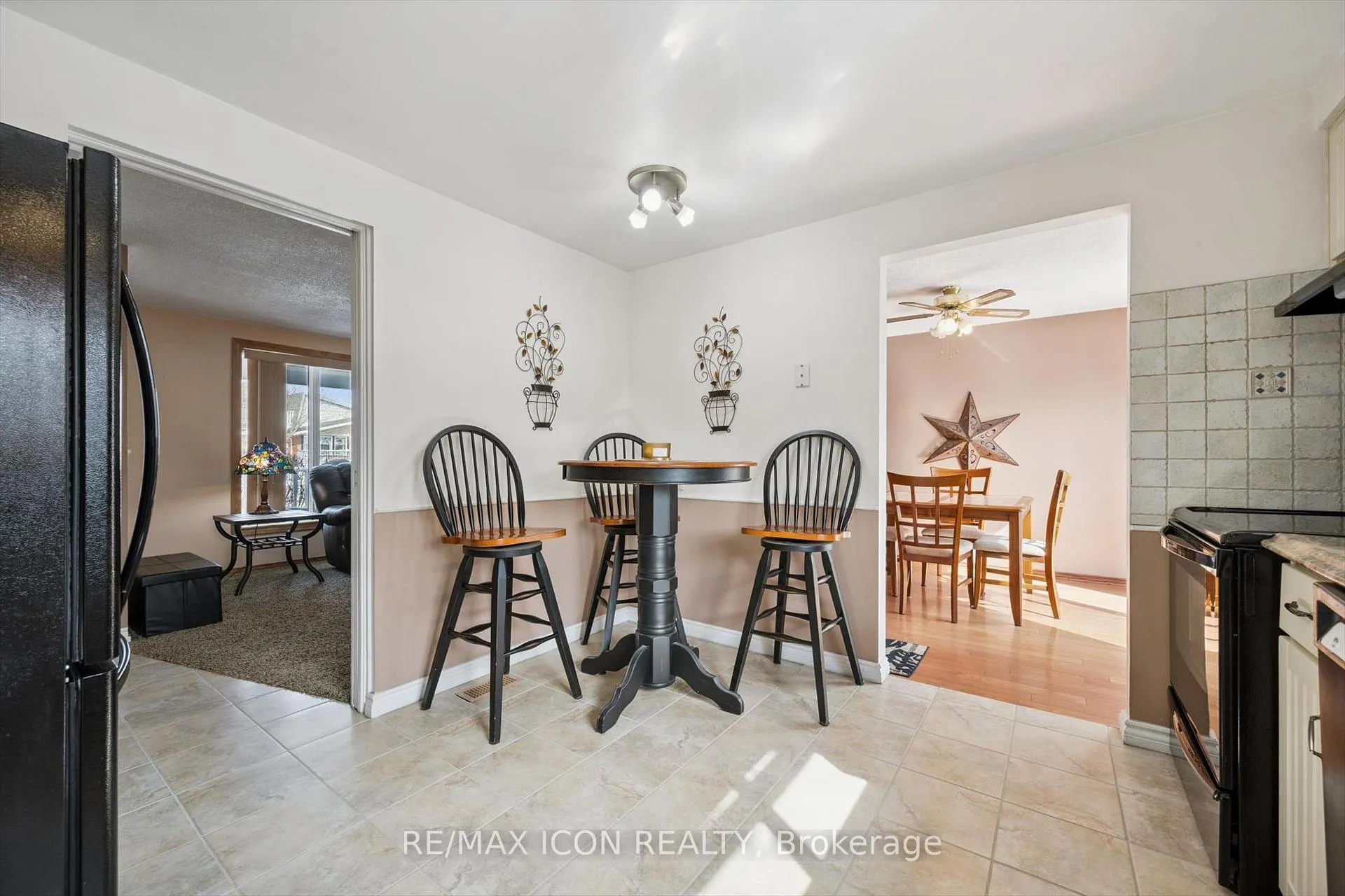 Photo 10 of 128 Westheights Drive, Kitchener — HOMEH