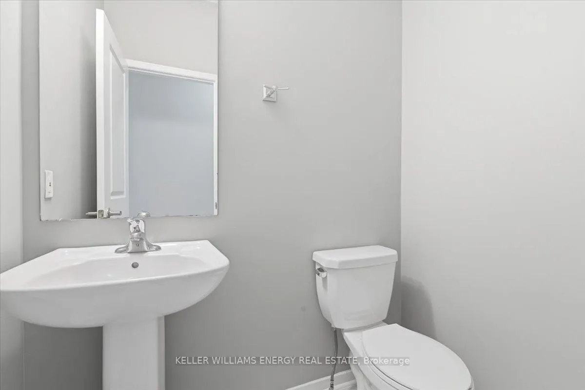 Photo 5 of 18 Rimrock Crescent, Whitby, Williamsburg — HOMEH