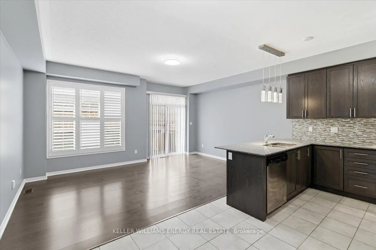 Photo 6 of 18 Rimrock Crescent, Whitby, Williamsburg — HOMEH