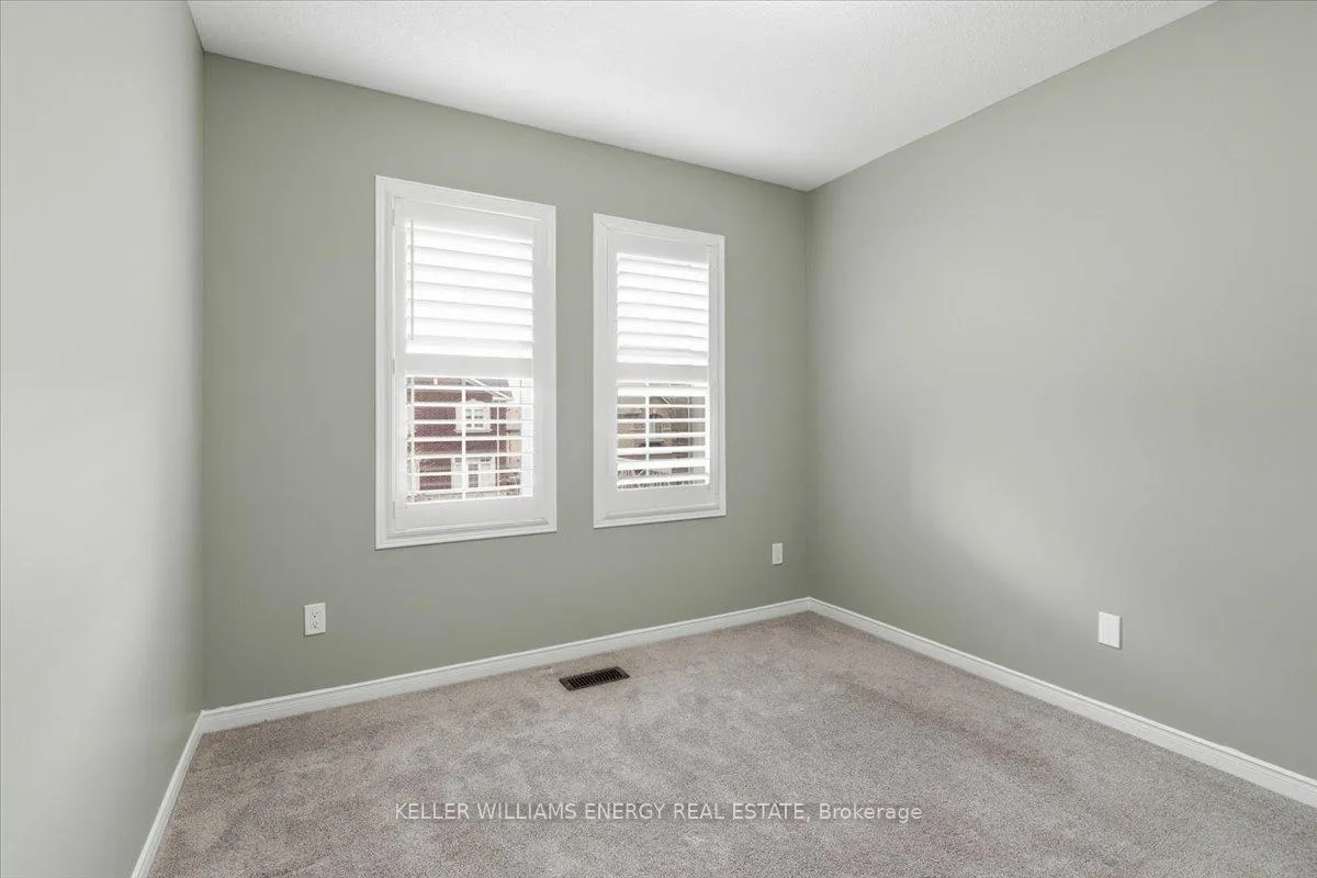 Photo 15 of 18 Rimrock Crescent, Whitby, Williamsburg — HOMEH