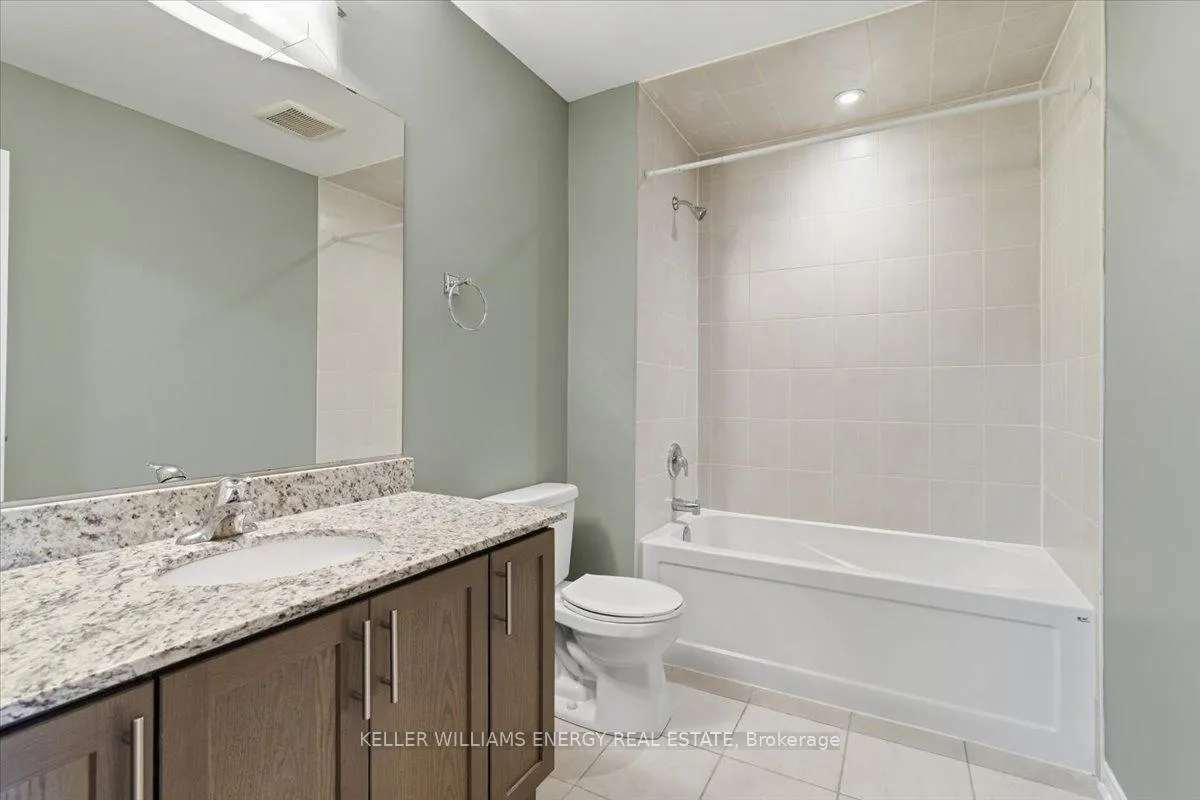 Photo 17 of 18 Rimrock Crescent, Whitby, Williamsburg — HOMEH