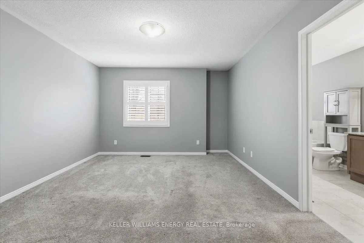 Photo 20 of 18 Rimrock Crescent, Whitby, Williamsburg — HOMEH