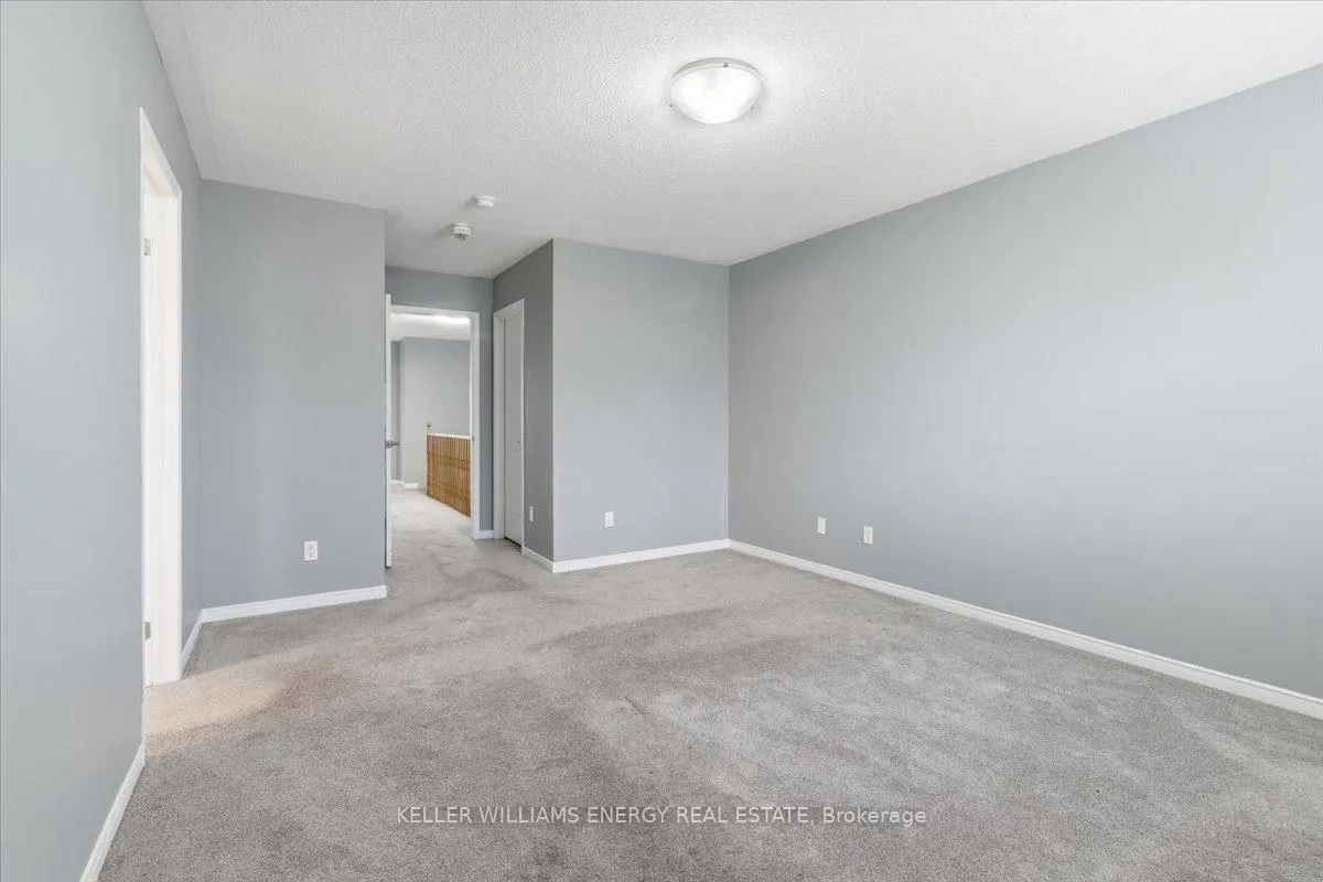 Photo 22 of 18 Rimrock Crescent, Whitby, Williamsburg — HOMEH