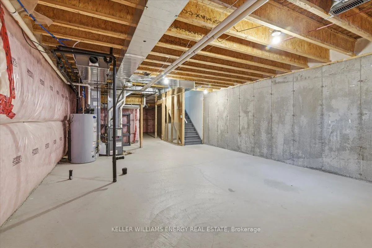 Photo 24 of 18 Rimrock Crescent, Whitby, Williamsburg — HOMEH