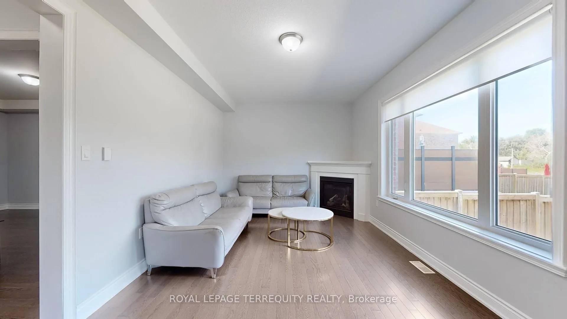 Photo 7 of 28 Richmond Park Drive, Georgina, Keswick North — HOMEH
