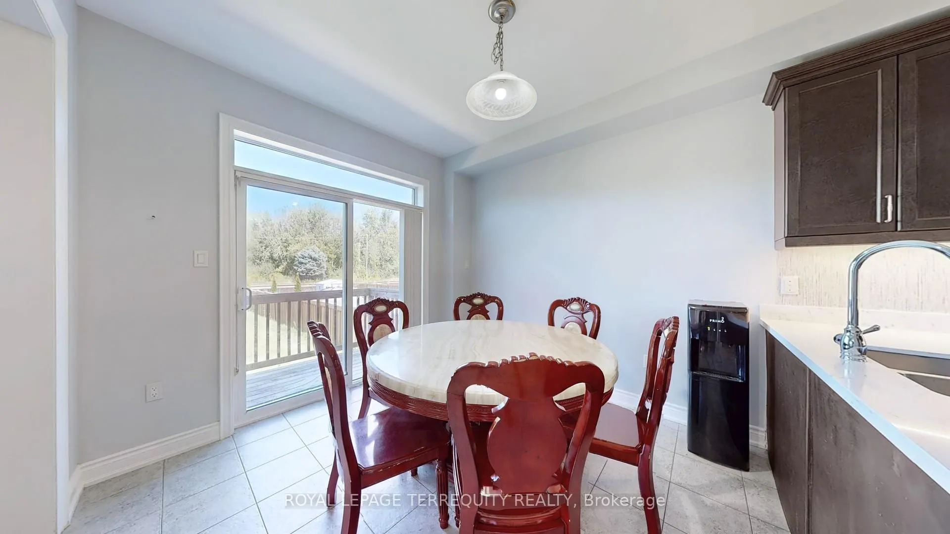 Photo 19 of 28 Richmond Park Drive, Georgina, Keswick North — HOMEH