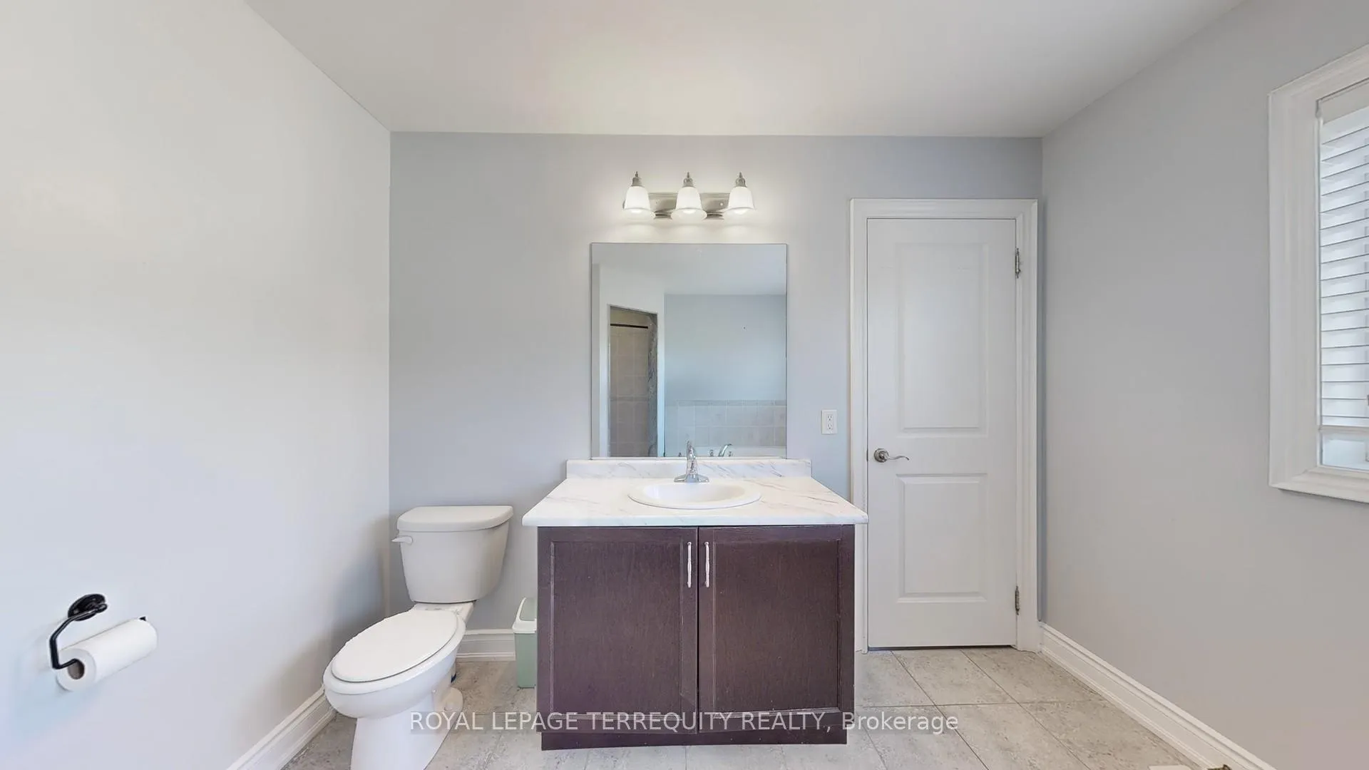 Photo 30 of 28 Richmond Park Drive, Georgina, Keswick North — HOMEH