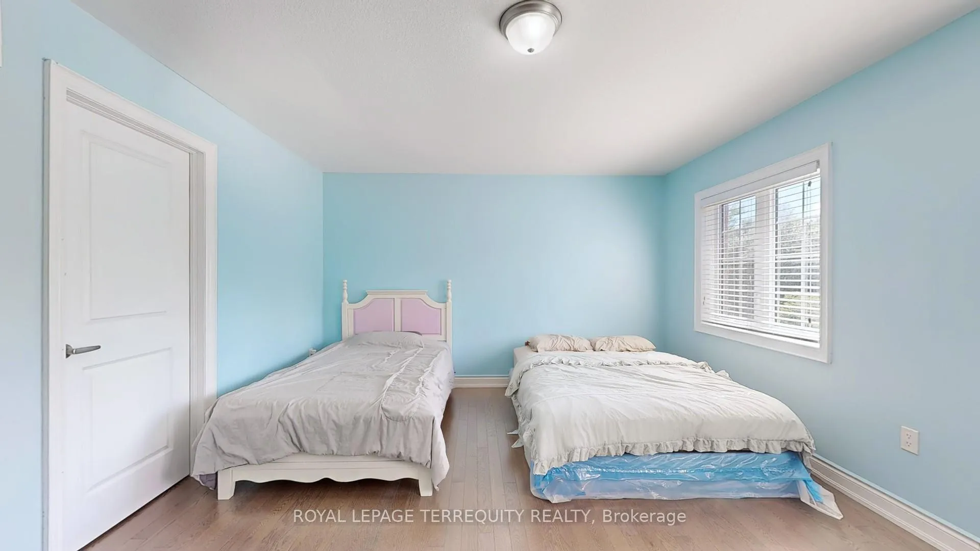 Photo 40 of 28 Richmond Park Drive, Georgina, Keswick North — HOMEH