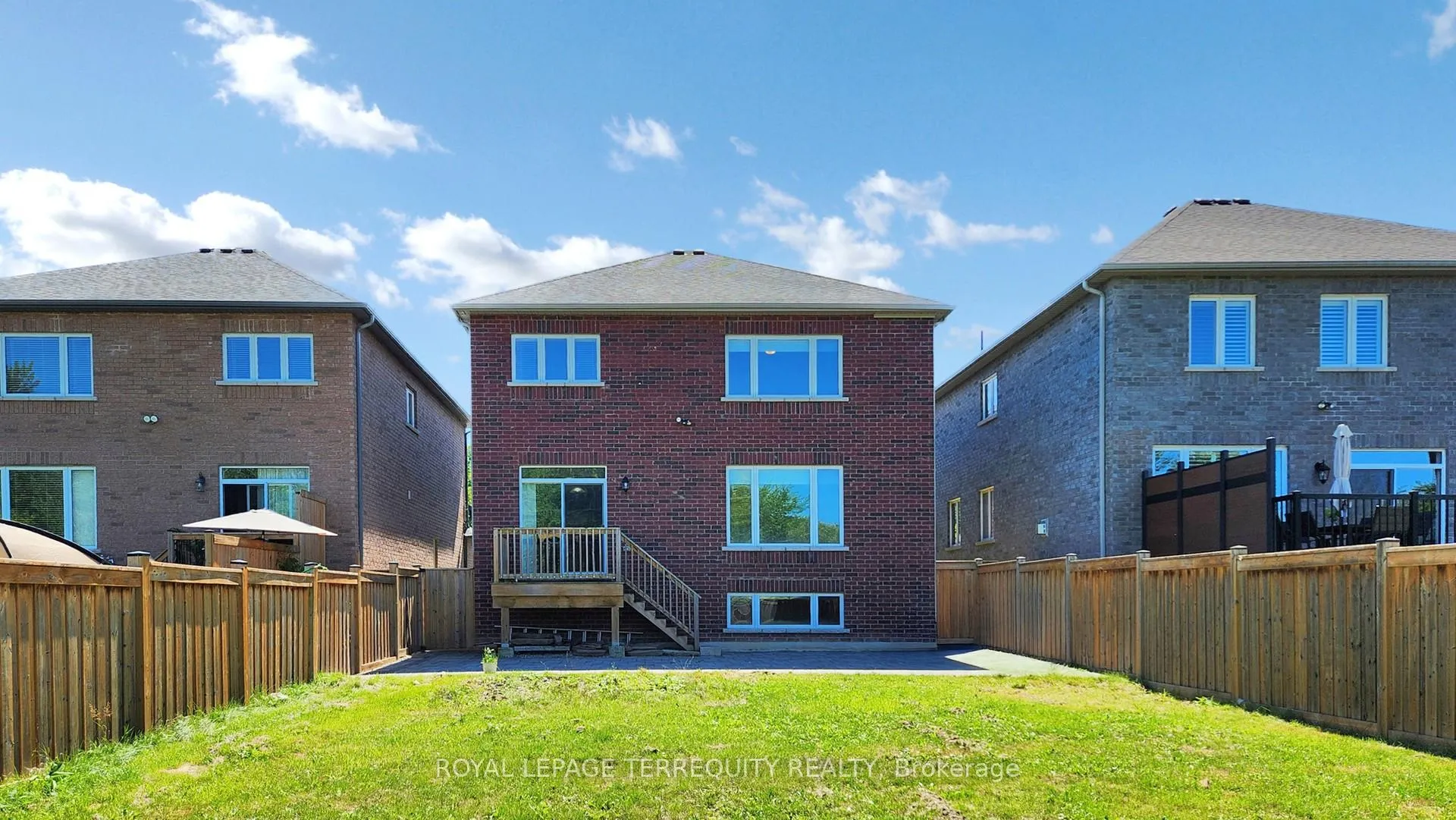 Photo 46 of 28 Richmond Park Drive, Georgina, Keswick North — HOMEH