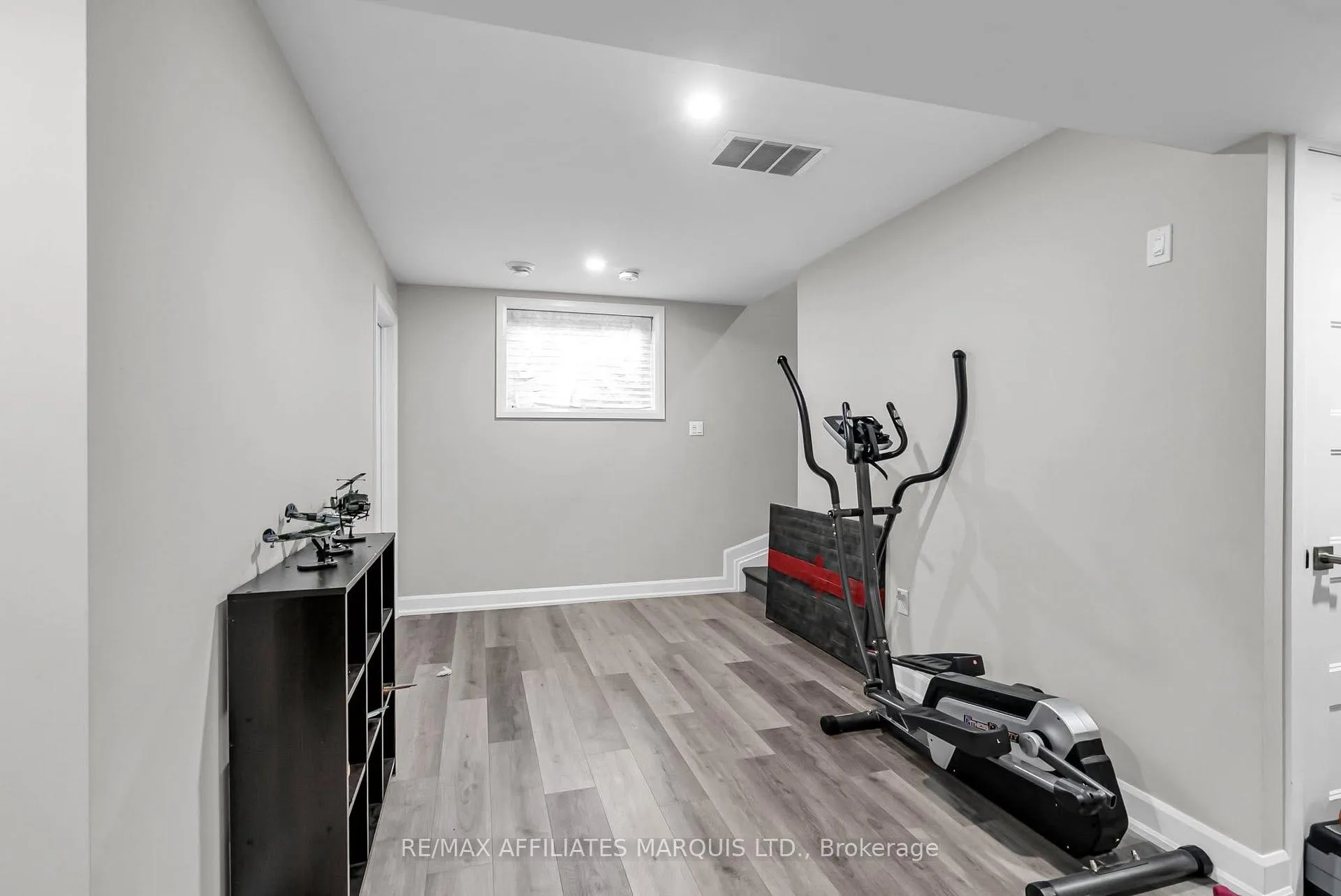 Photo 12 of 2280 Crewson Court, Cornwall — HOMEH