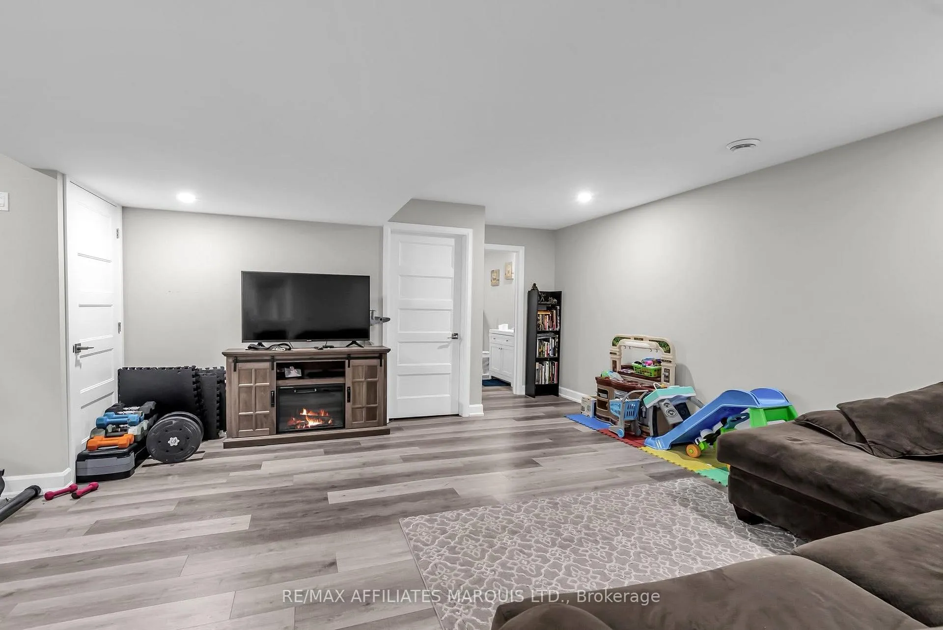 Photo 13 of 2280 Crewson Court, Cornwall — HOMEH