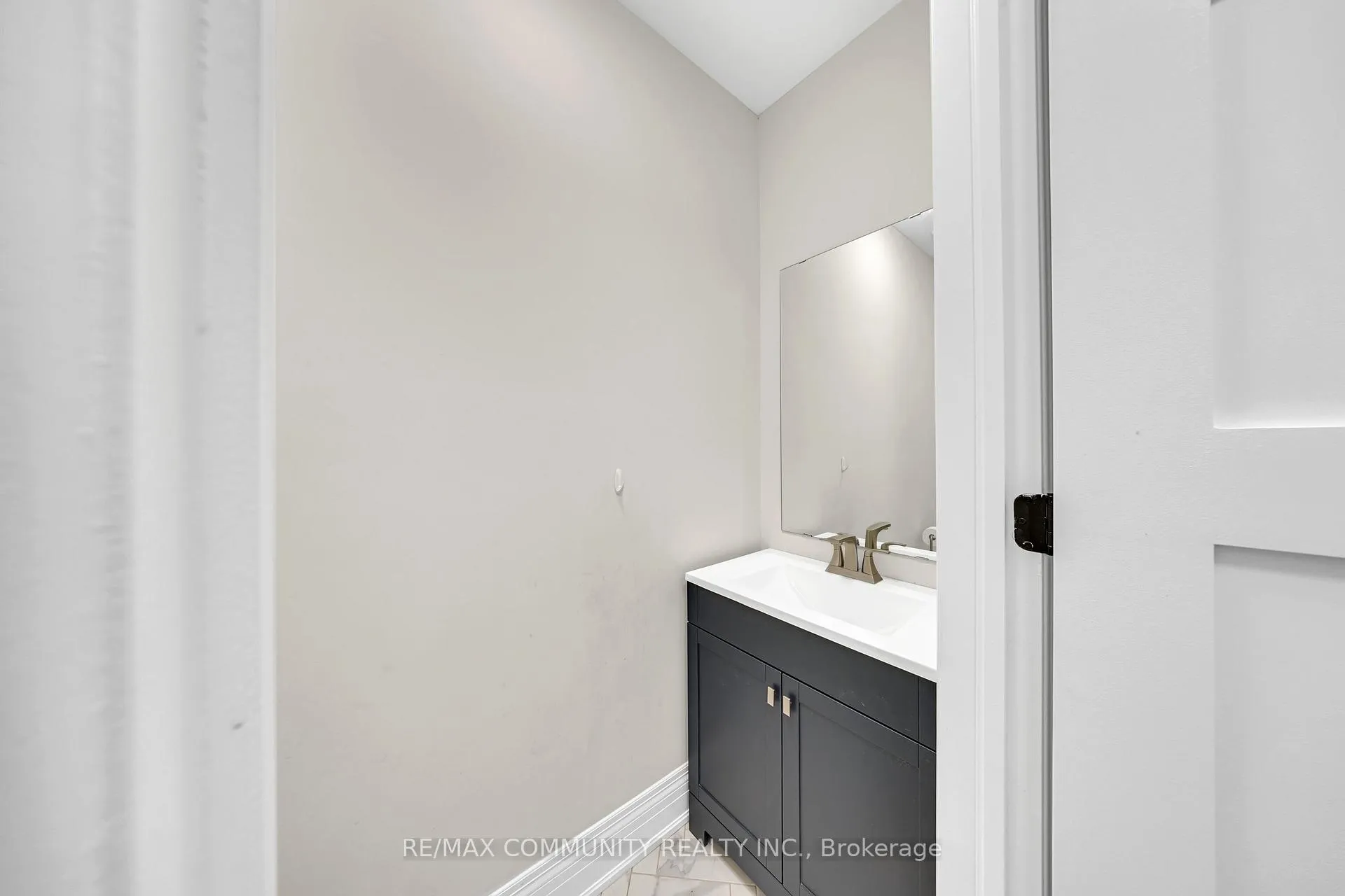 Photo 13 of 2489 Florentine Place, Pickering, Rural Pickering — HOMEH