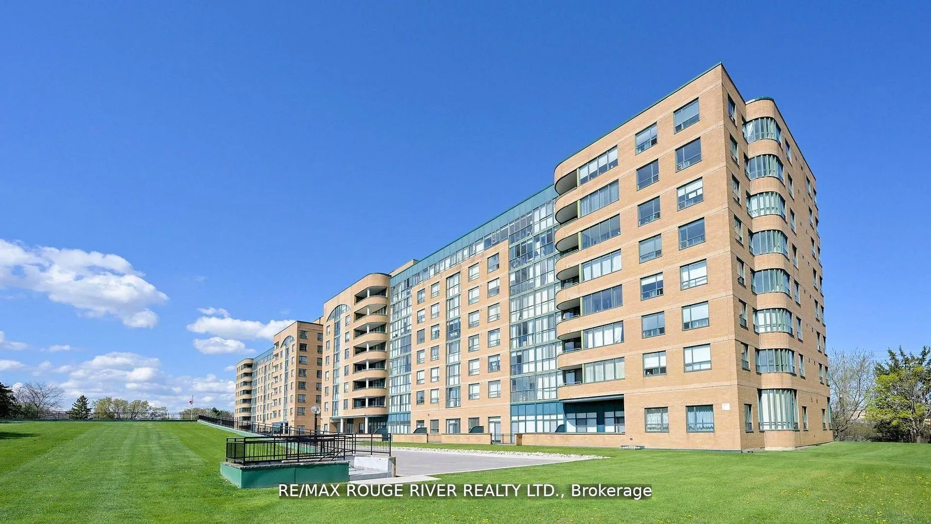 Photo 2 of Unit 507, 1655 Pickering Parkway, Pickering, Village East — HOMEH