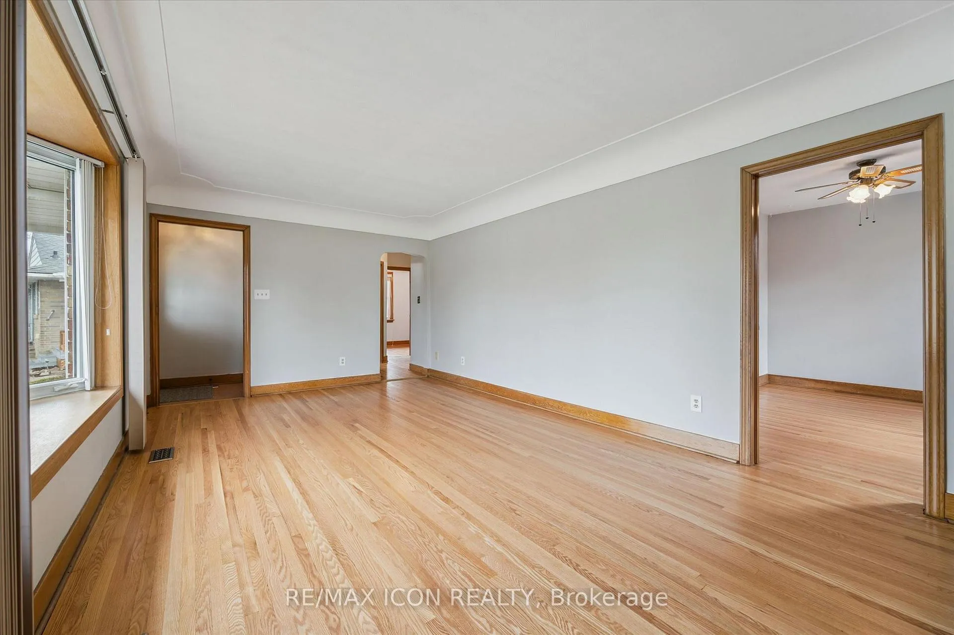 Photo 7 of 543 Philip Crescent, Waterloo — HOMEH