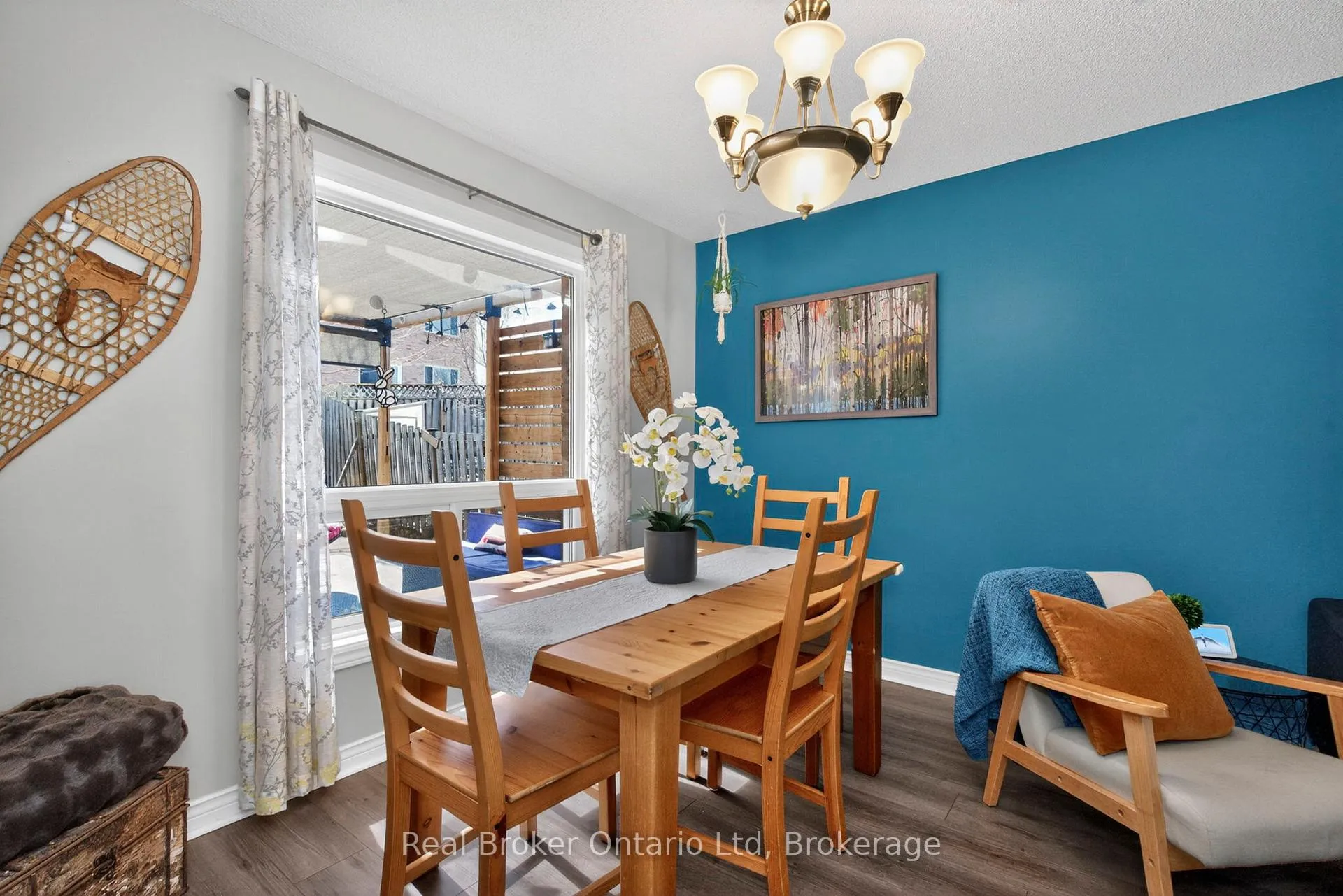 Photo 5 of 1060 Dina Crescent, Midland — HOMEH