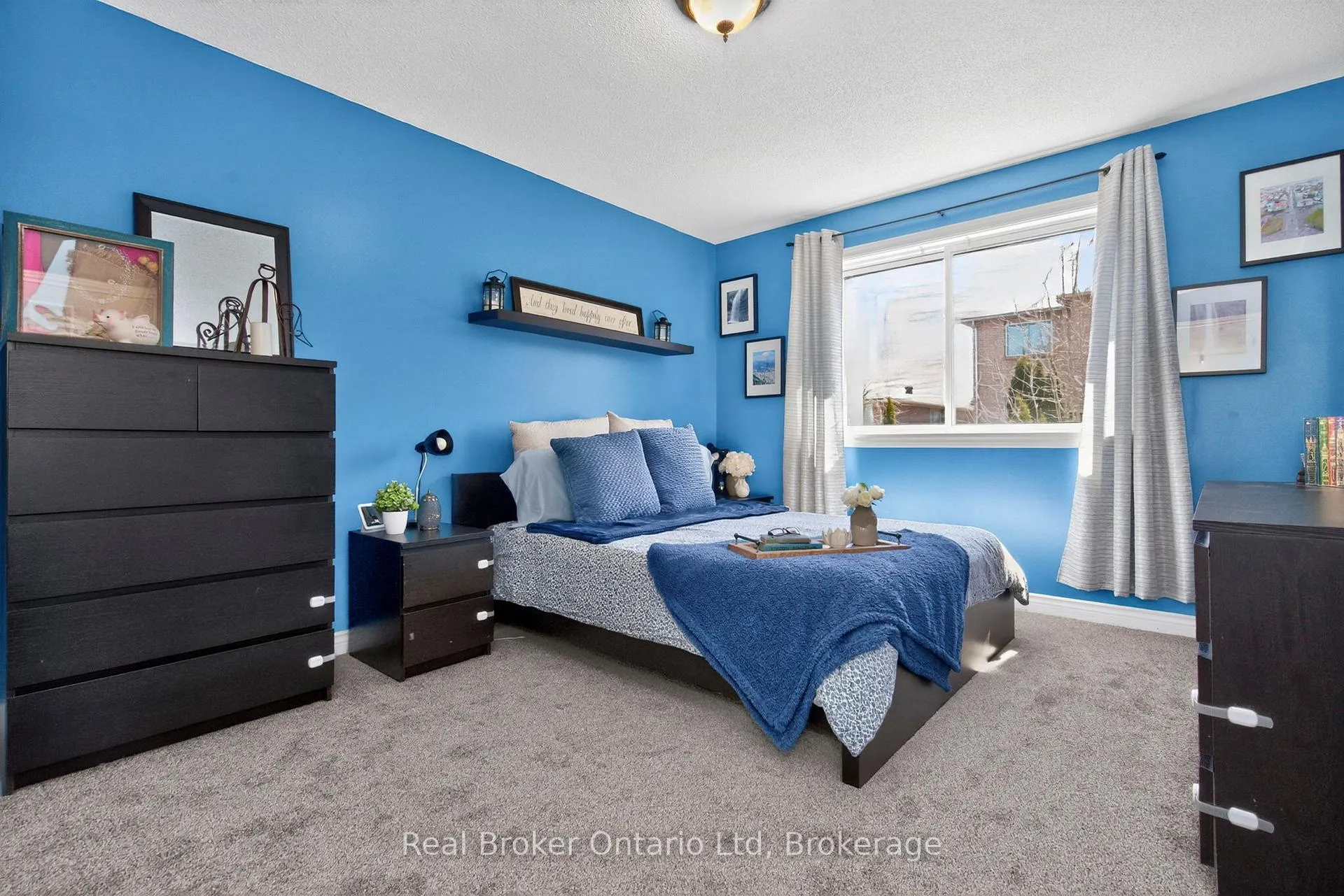 Photo 11 of 1060 Dina Crescent, Midland — HOMEH