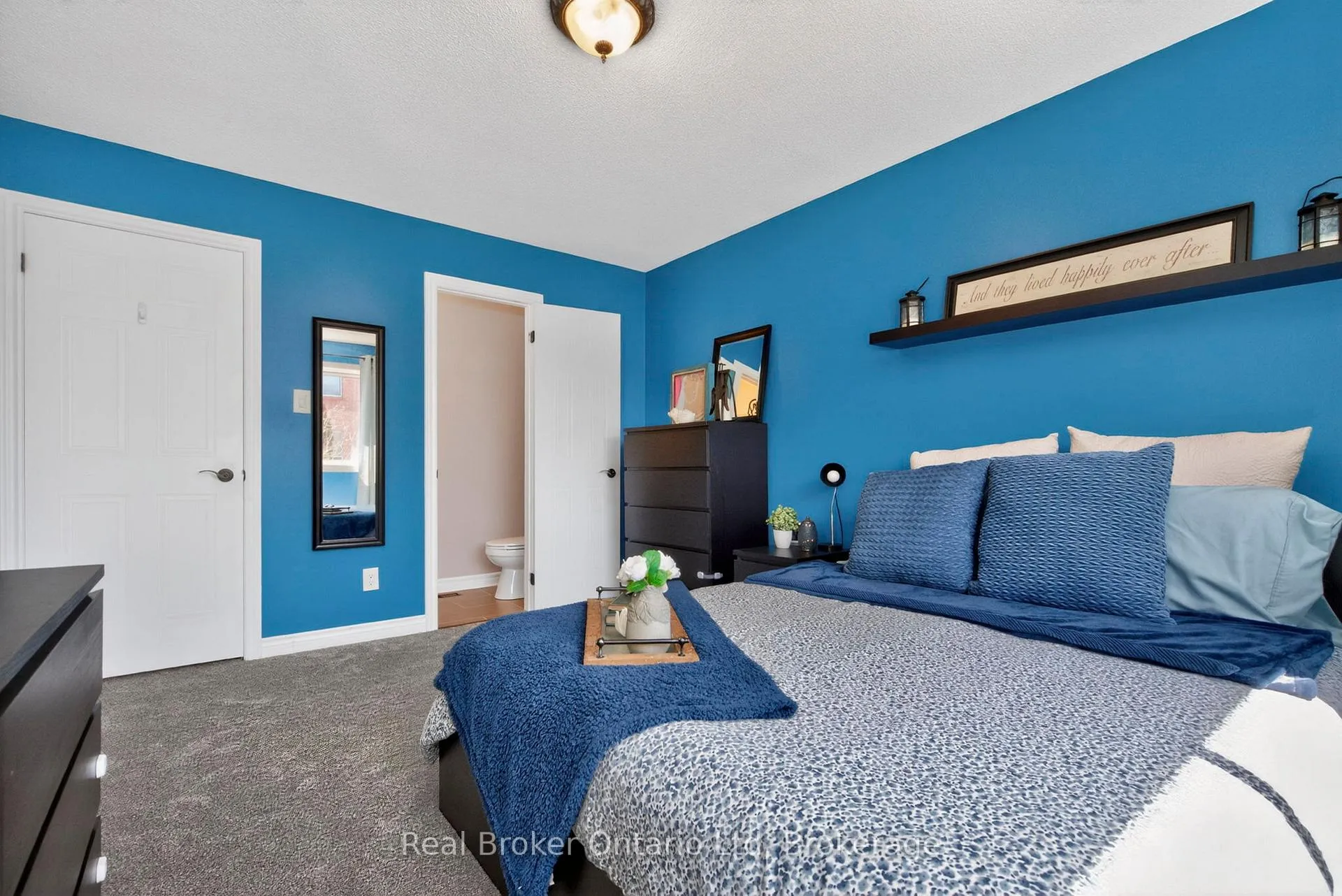 Photo 12 of 1060 Dina Crescent, Midland — HOMEH