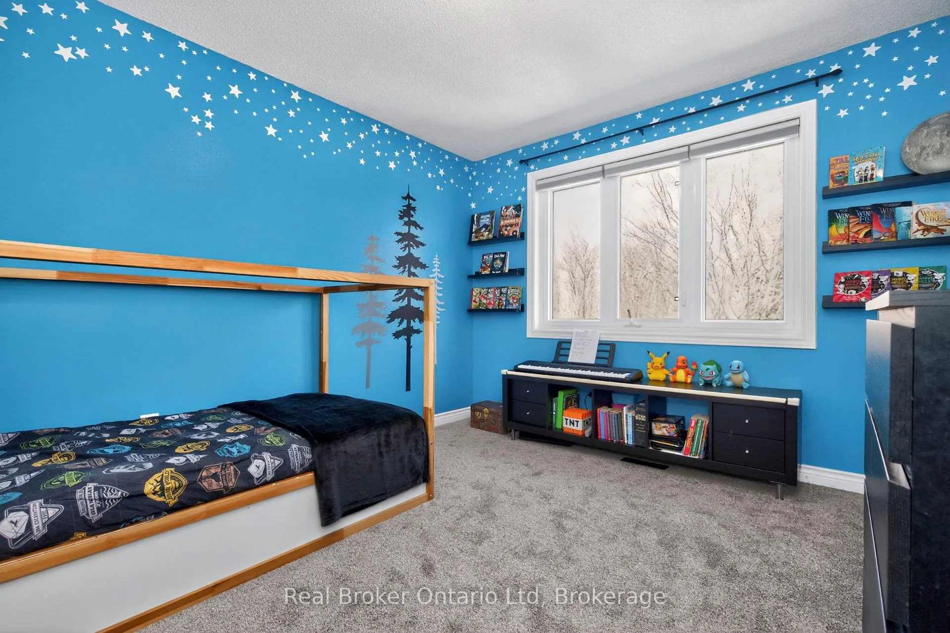 Photo 15 of 1060 Dina Crescent, Midland — HOMEH
