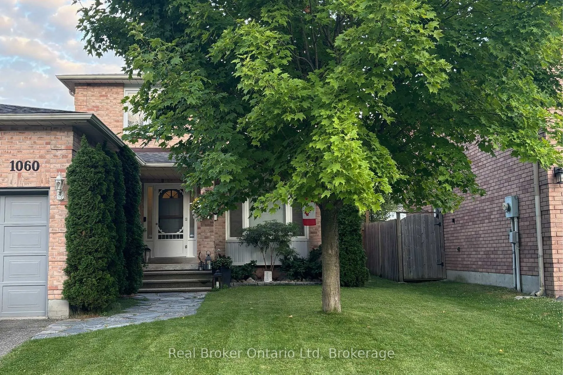 Photo 24 of 1060 Dina Crescent, Midland — HOMEH