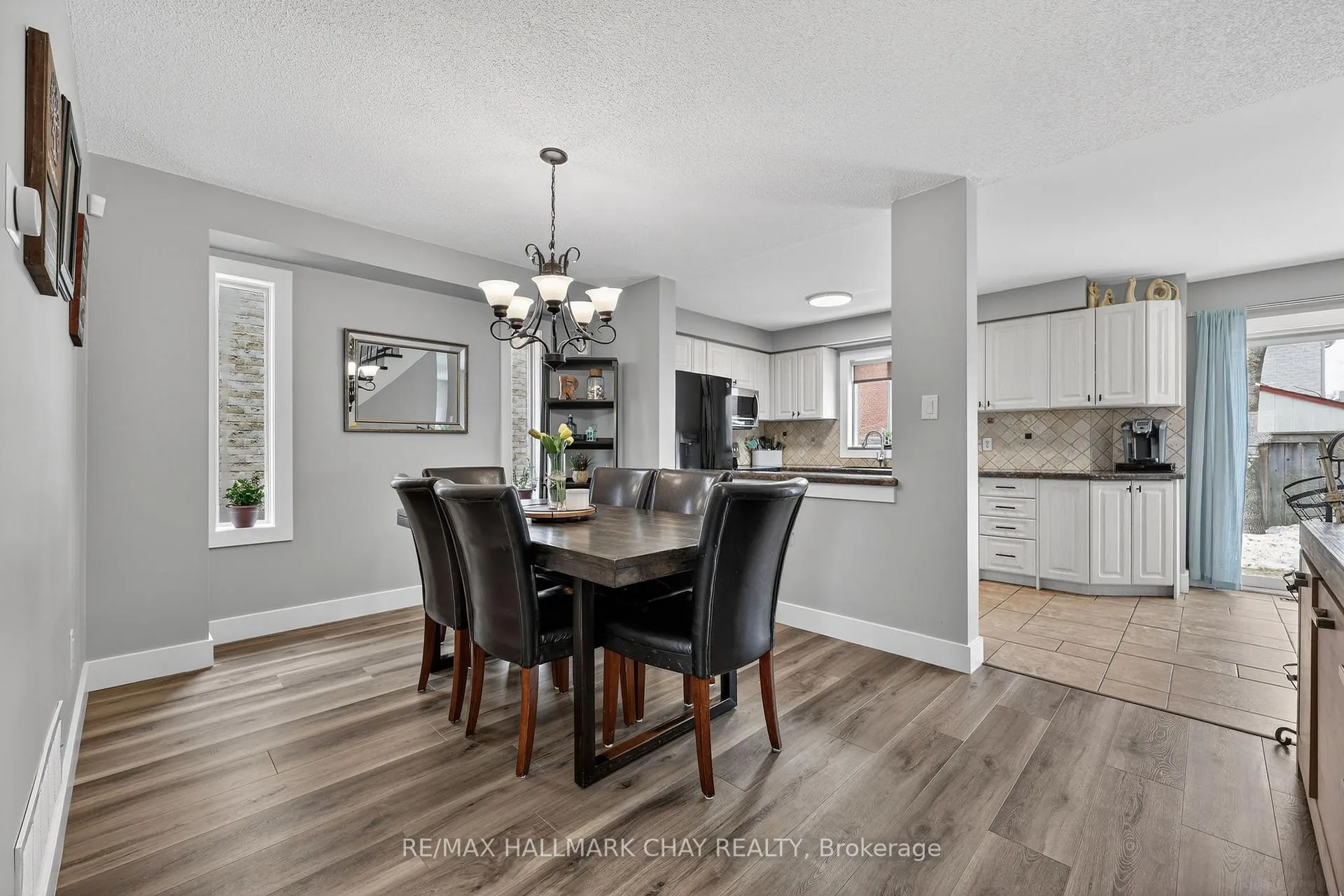 Photo 15 of 44 Sherwood Court, Barrie, Northwest — HOMEH