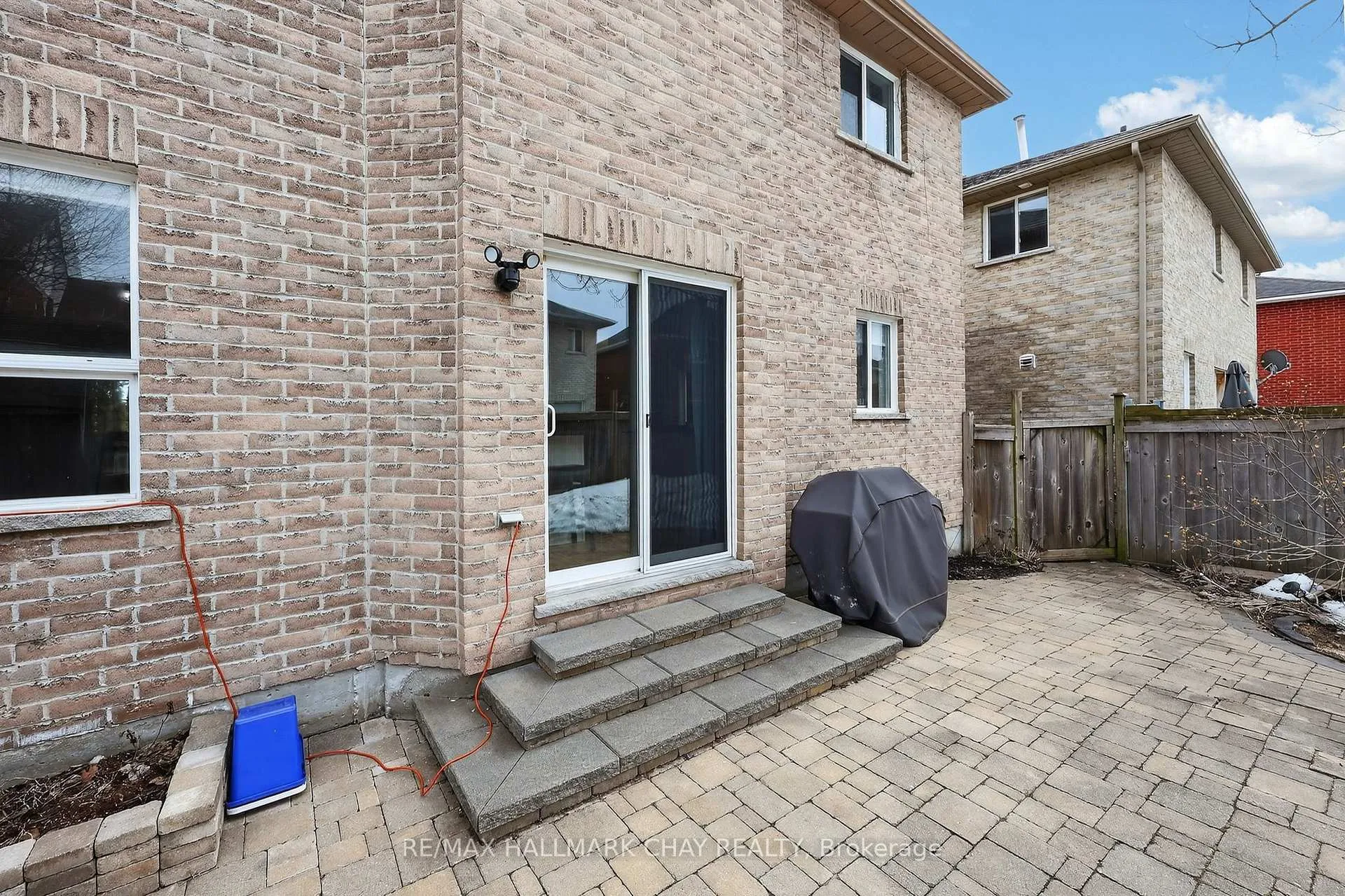 Photo 42 of 44 Sherwood Court, Barrie, Northwest — HOMEH