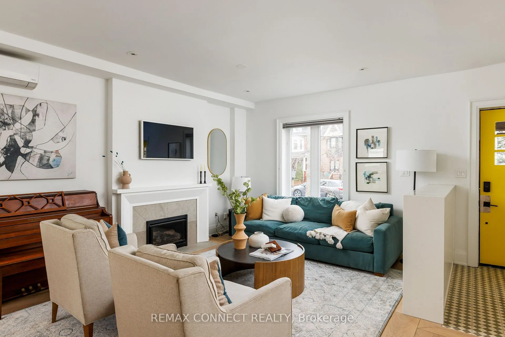 Photo 7 of 20 Fenwick Avenue, Toronto, North Riverdale — HOMEH