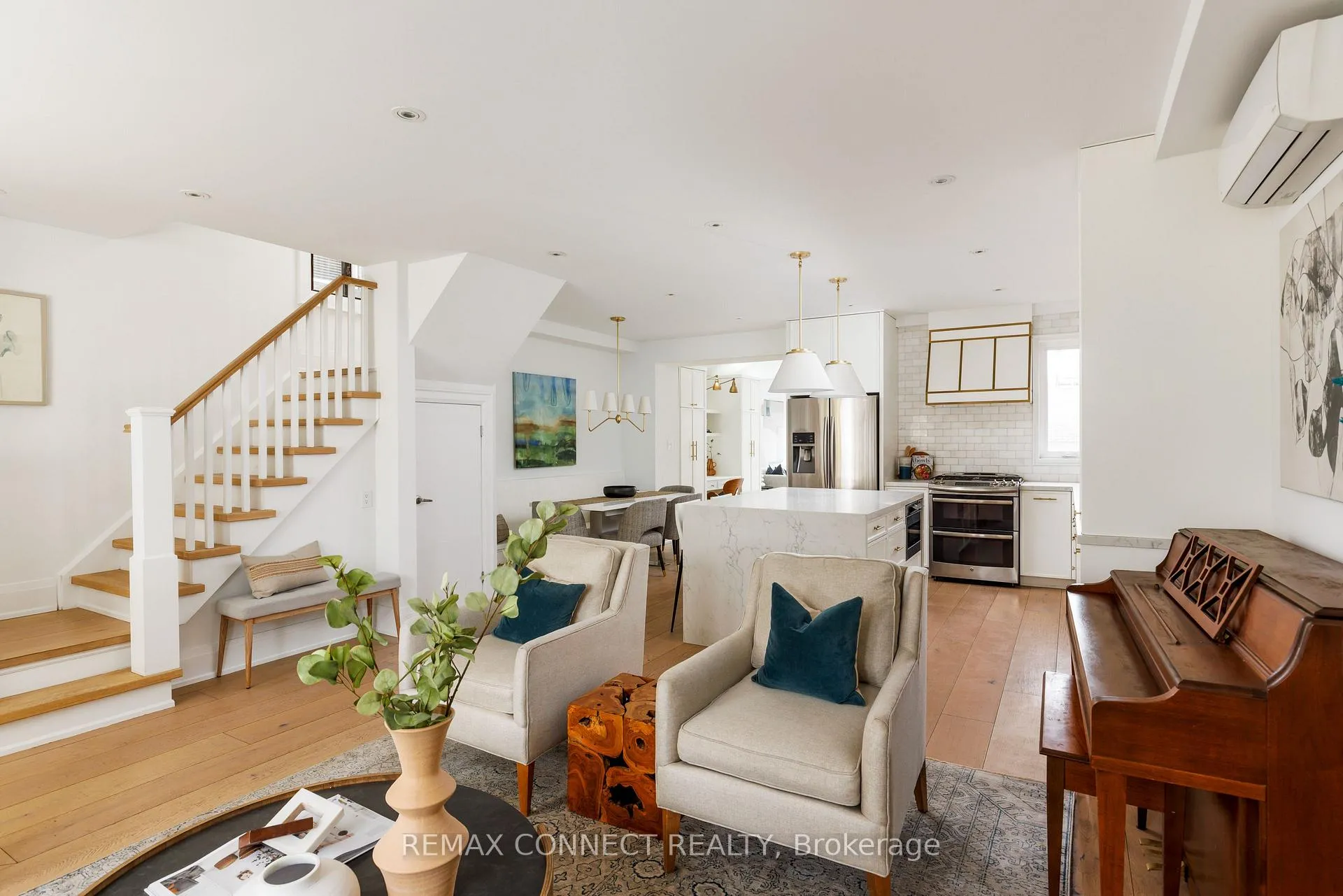 Photo 10 of 20 Fenwick Avenue, Toronto, North Riverdale — HOMEH