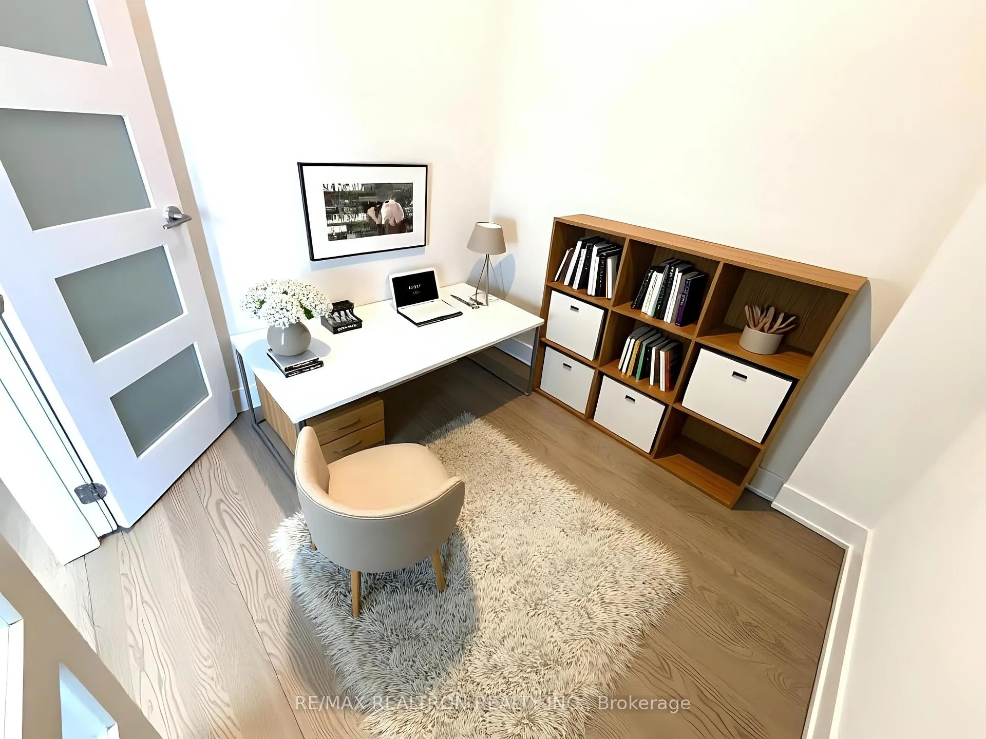 Photo 5 of Unit 802, 38 Andre de Grasse Street, Markham, Unionville — HOMEH