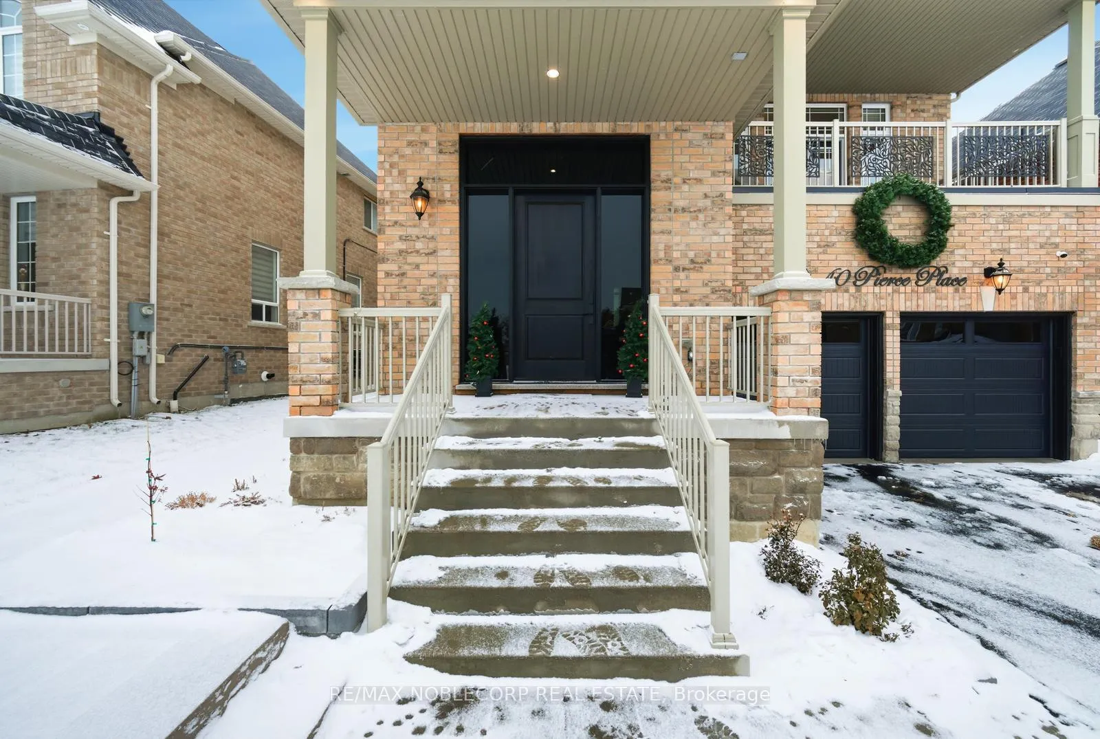 Photo 4 of 40 Pierce Place, New Tecumseth, Tottenham — HOMEH