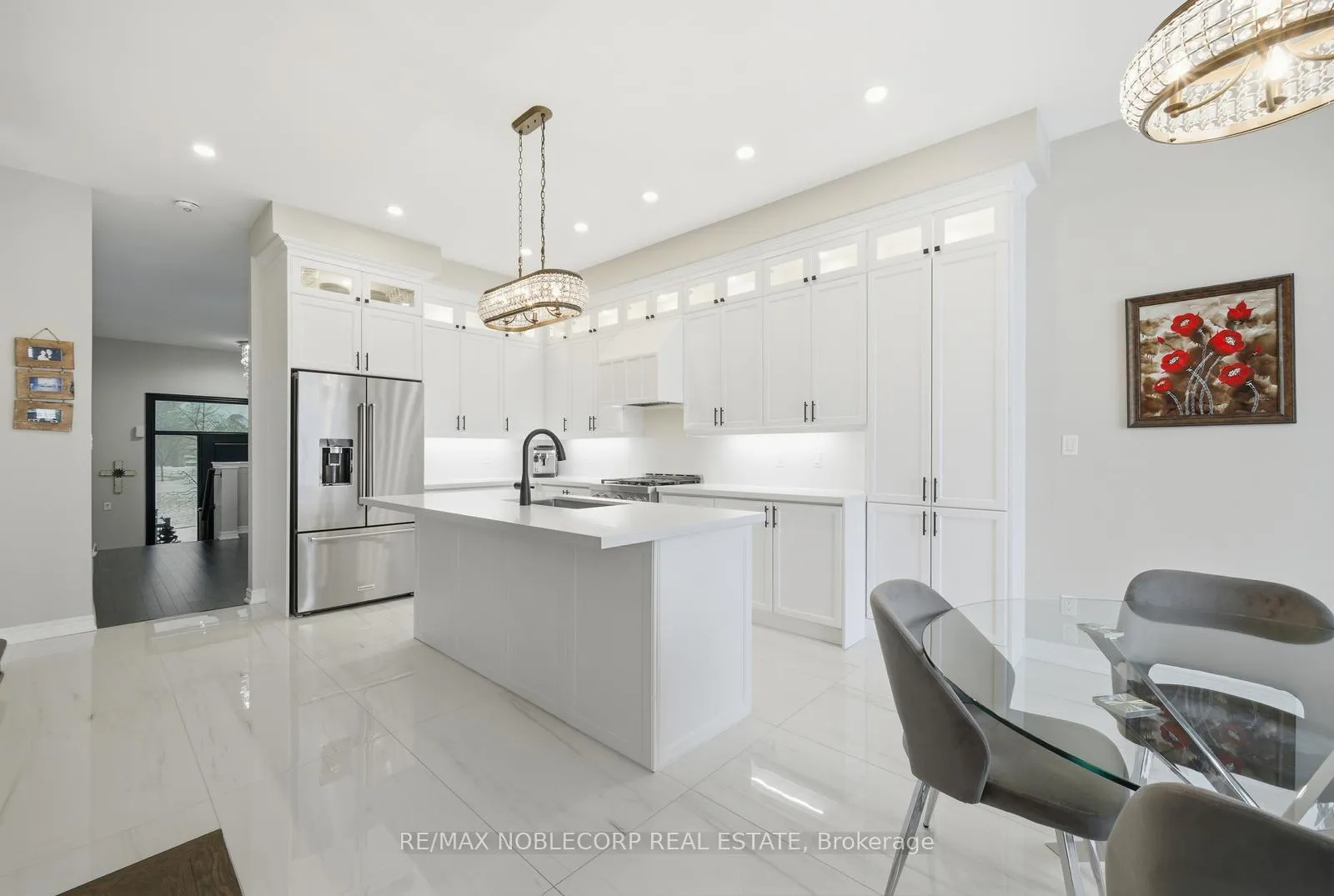Photo 10 of 40 Pierce Place, New Tecumseth, Tottenham — HOMEH